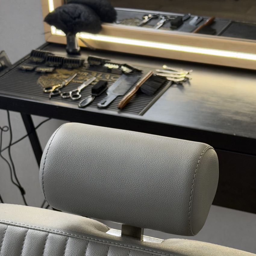 Образцы отделки барберкресла, вариант 8