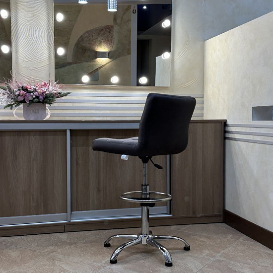 Стулья для парикмахера: Канто для парикмахера с кругом под ноги (VLK 100, с пуговицами) за 605 руб. Фото 6