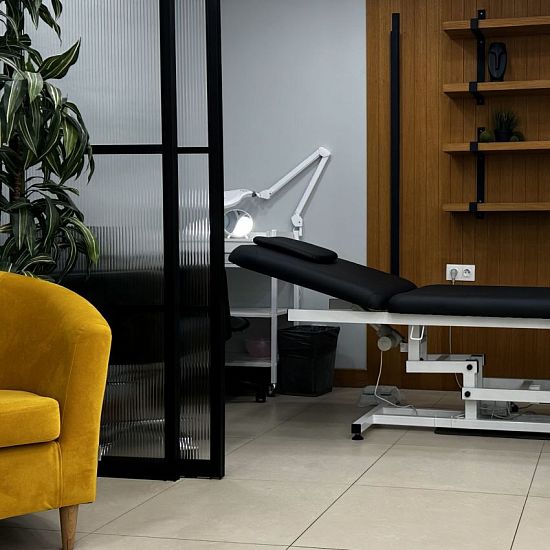 Массажные столы: HARMONY кушетка для массажа (VLK 100, электропривод, 2 мотора) за 2550 руб. Фото 16