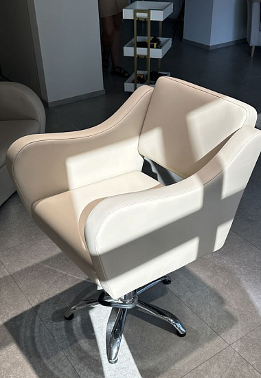 Парикмахерские кресла: Лугано (VLK 600, на пятилучии) за 540 руб. Фото 5